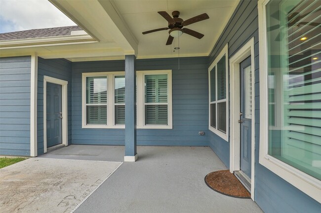 Building Photo - 18506 Gunda Heights Dr