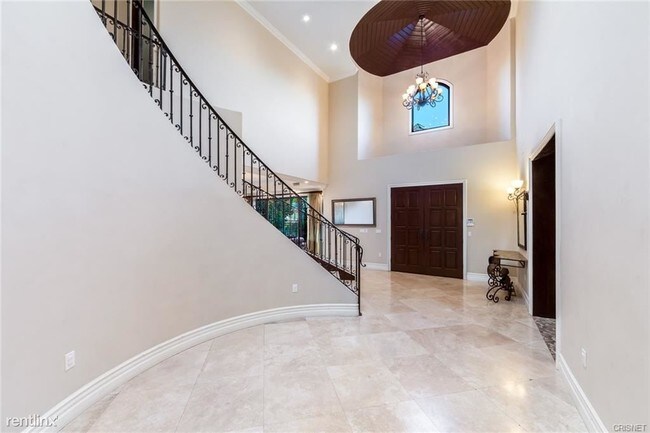 Building Photo - 6 br, 6.5 bath House - 12530 Collins St