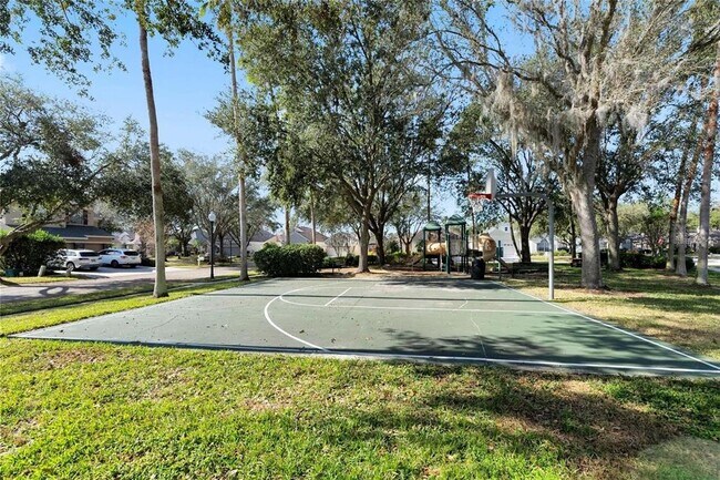 Building Photo - 10226 Evergreen Hill Dr