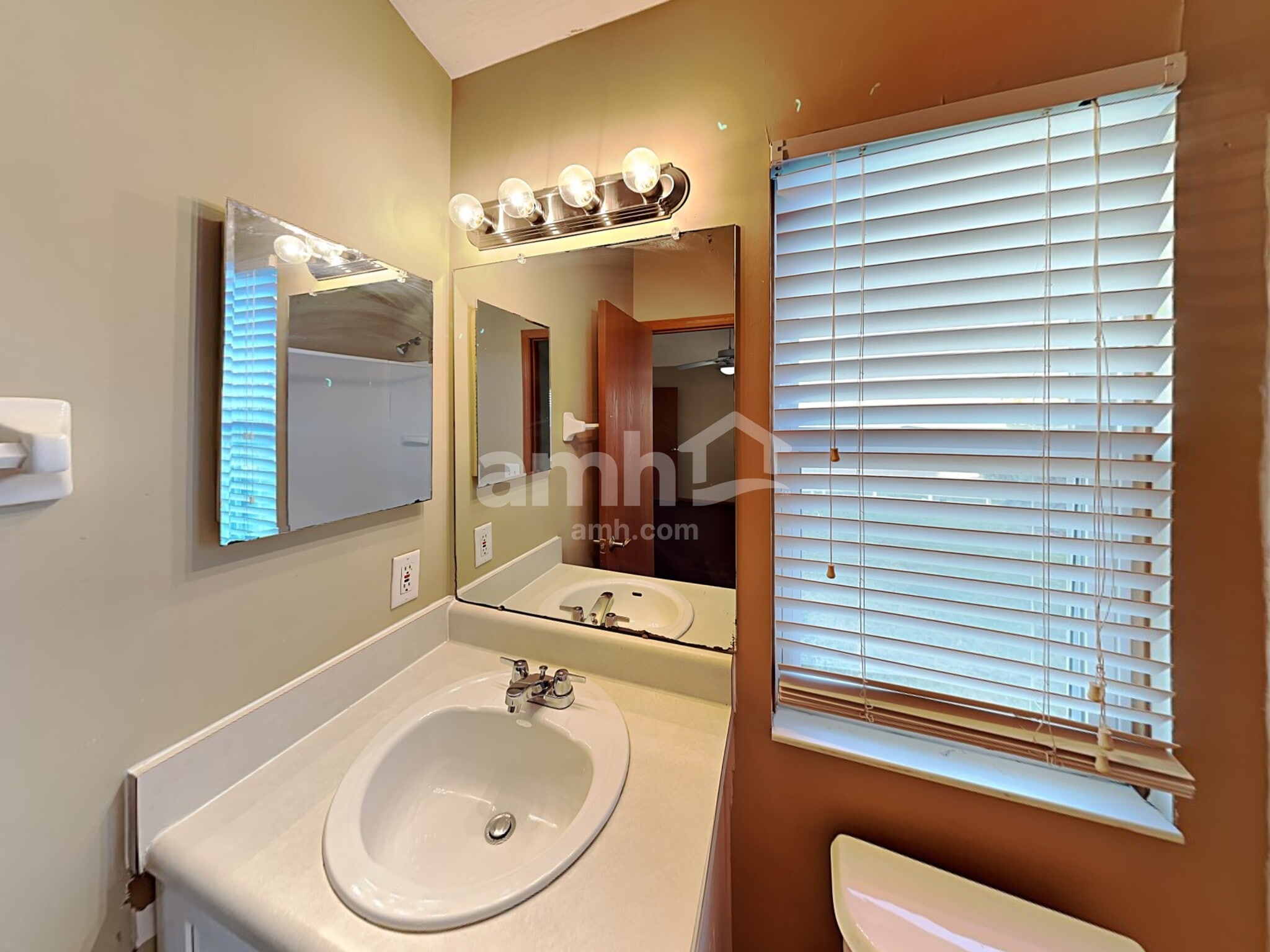 Building Photo - 8023 Crete Ln