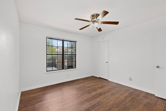 Building Photo - 4800 Northway Dr