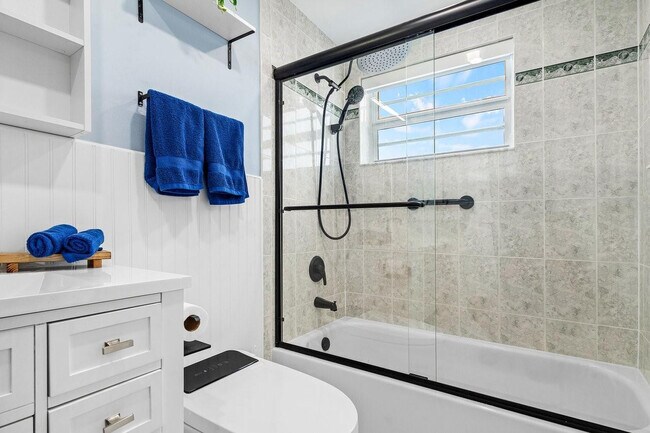 Building Photo - 1500 S Ocean Blvd