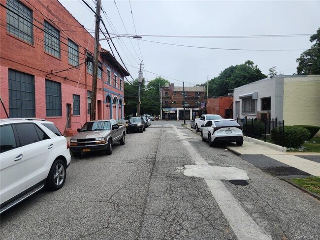 Building Photo - 50 Claremont Pl