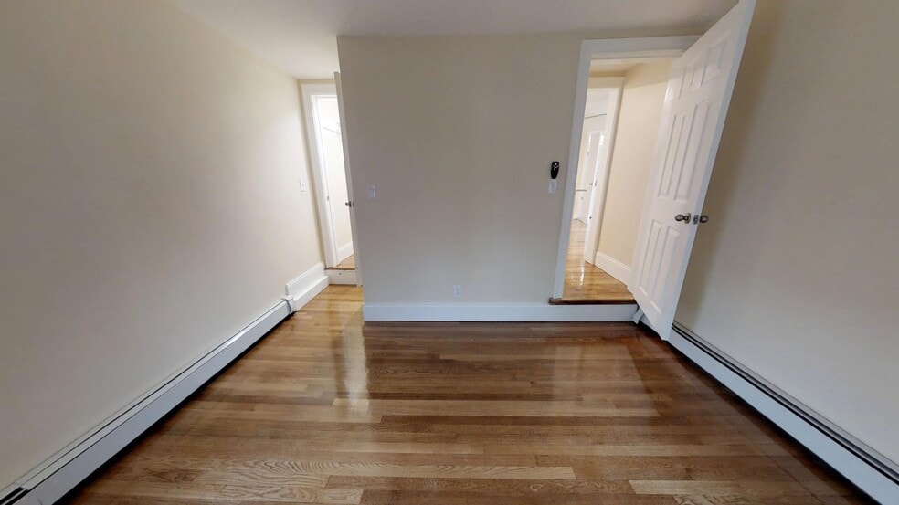 Building Photo - 56 Walden St