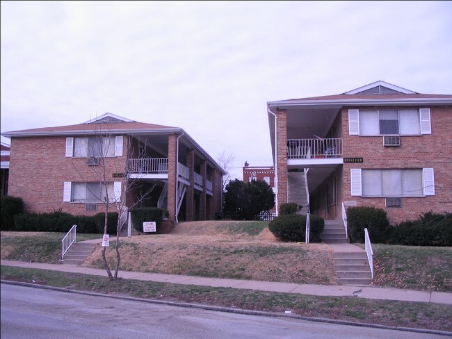 Primary Photo - Broadview Apartment