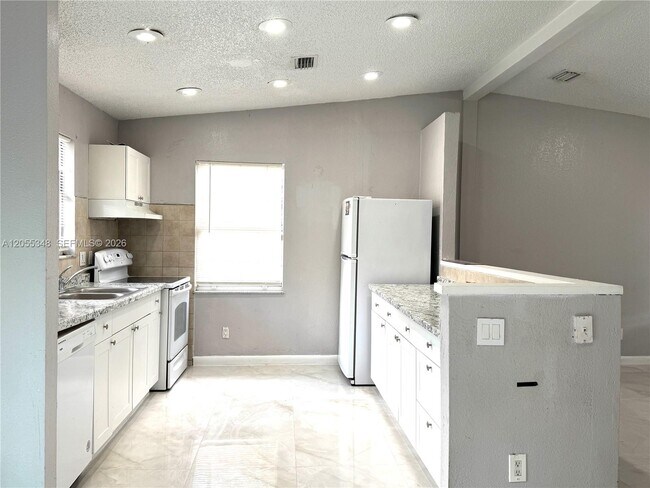 Building Photo - 7541 Atlanta St