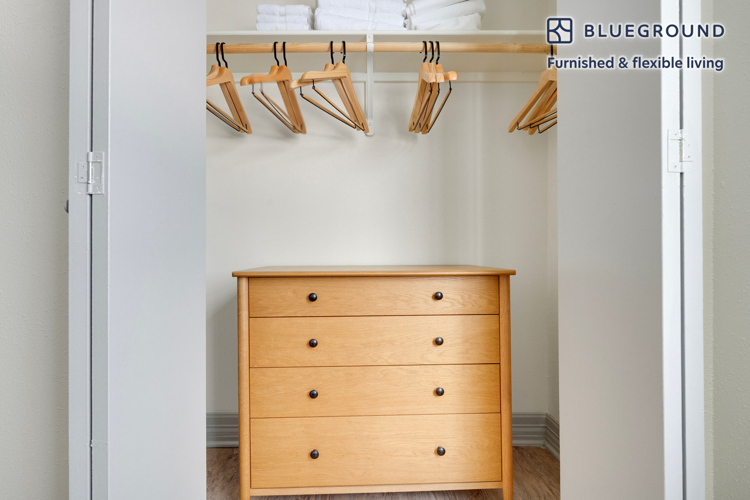 Building Photo - 201 E 4th St