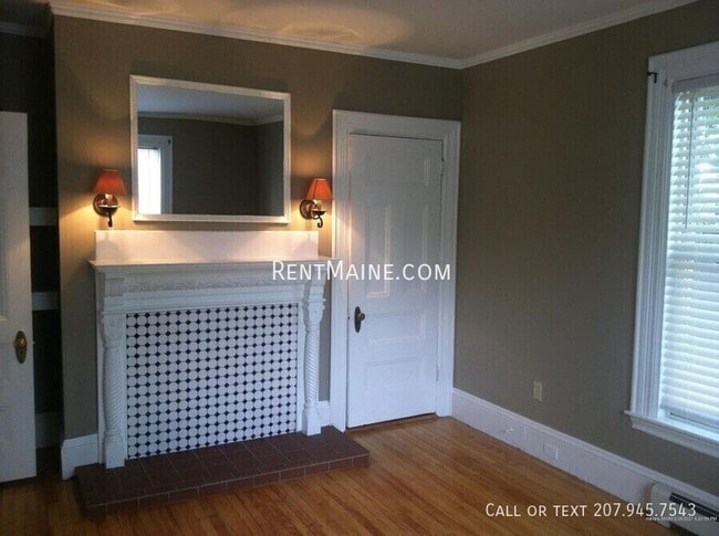 Building Photo - 348 State St