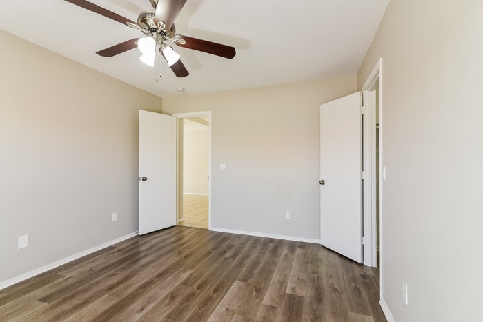 Building Photo - 8140 E Obispo Ave