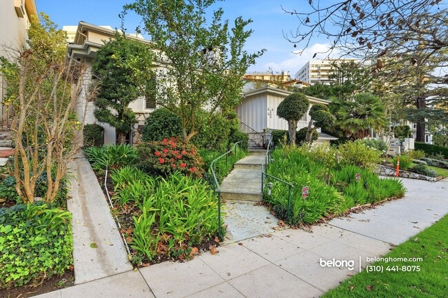 Building Photo - 1008 Westholme Ave