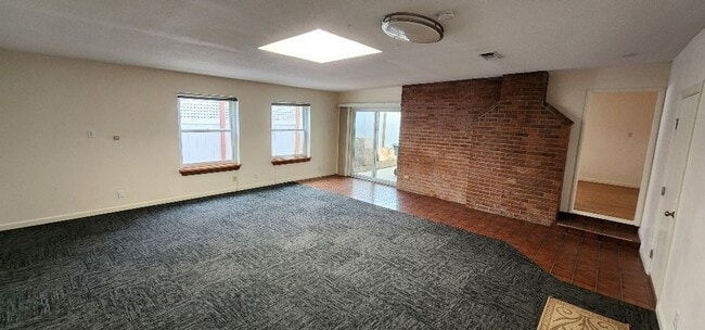 Building Photo - Updated Fair Oaks Beauty!