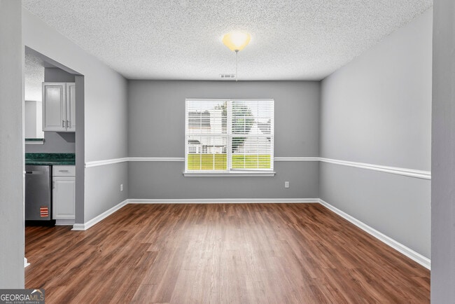 Building Photo - 11925 Spring Lake Way