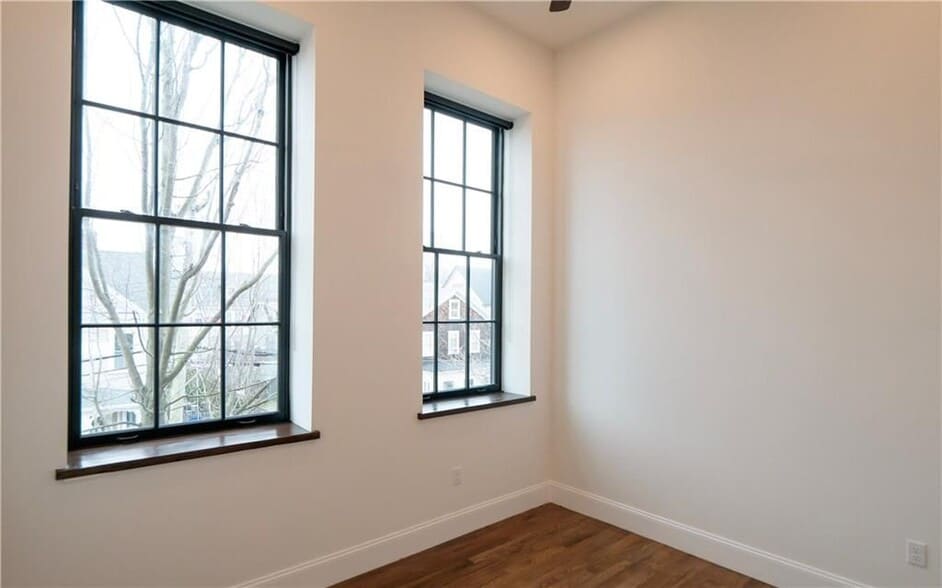 Building Photo - 15 Cranston Ave