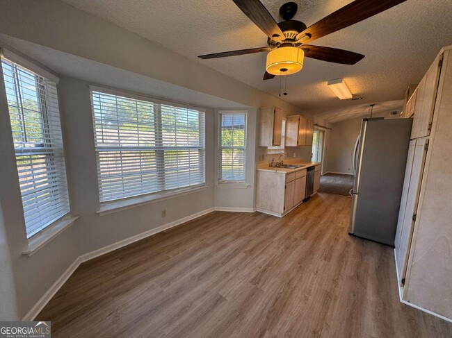 Building Photo - 108 Piper Cove