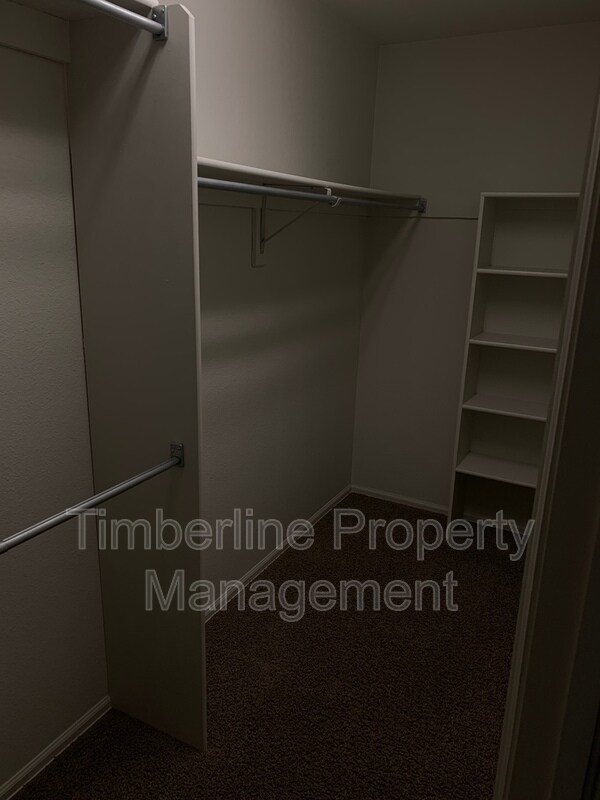 Building Photo - 2511 Antietam Ln