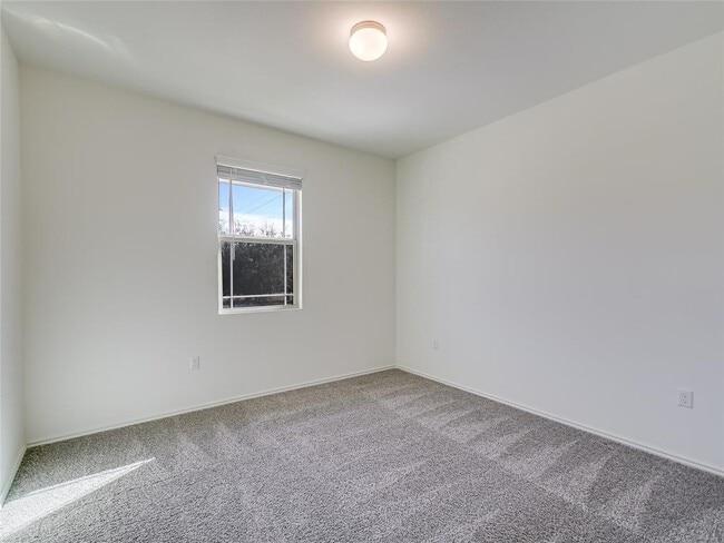 Building Photo - 10418 Bramble Berry Dr