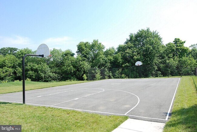 Building Photo - 3038 Jacobs Garden Ln