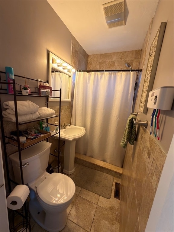 Building Photo - 118 Sumner St