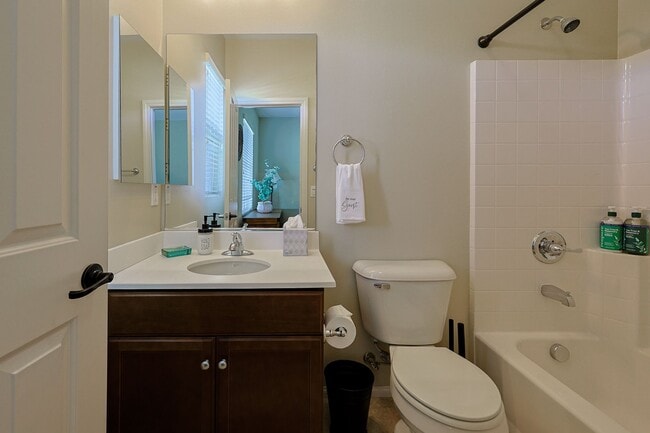 Building Photo - Fully Furnished 2-Bed, 2.5-Bath Home with ...