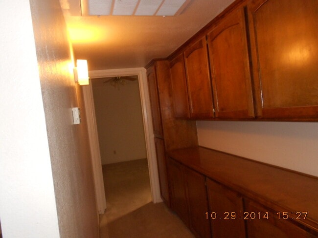 Building Photo - 1807 E Brandon Ln