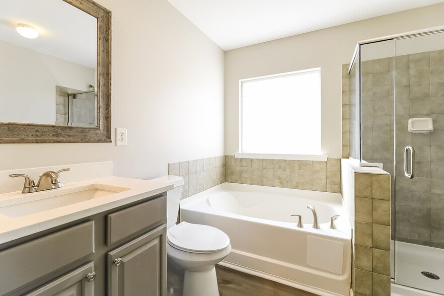 Building Photo - 6131 Paducah Dr