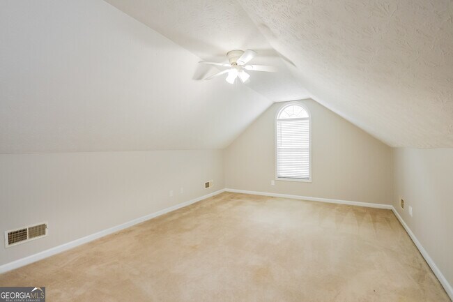 Building Photo - 315 Berkshire Dr