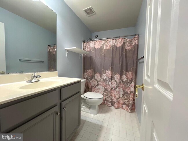 Building Photo - 21831 Ladyslipper Sq