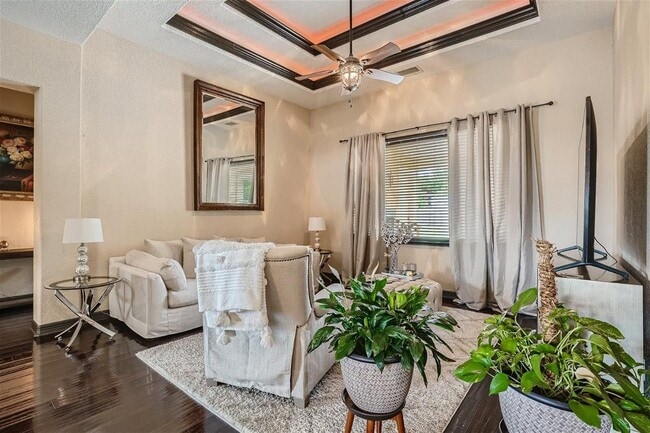 Building Photo - 15207 Nightingale Ln