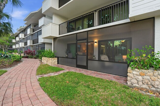 Building Photo - 600 Neapolitan Way