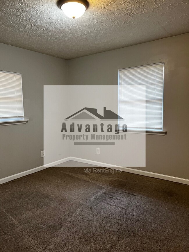 Building Photo - 5895 Jonesboro Rd