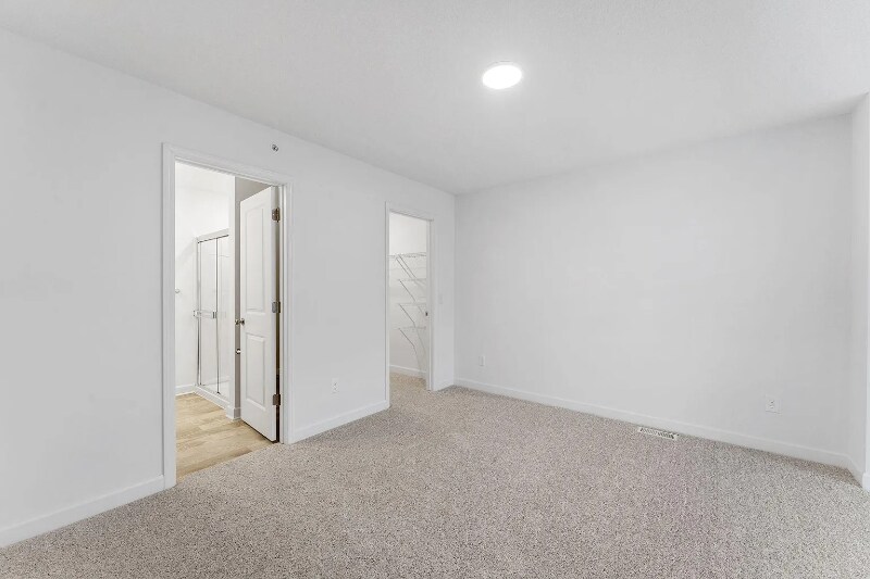 Building Photo - 5297 Long Pointe Pass