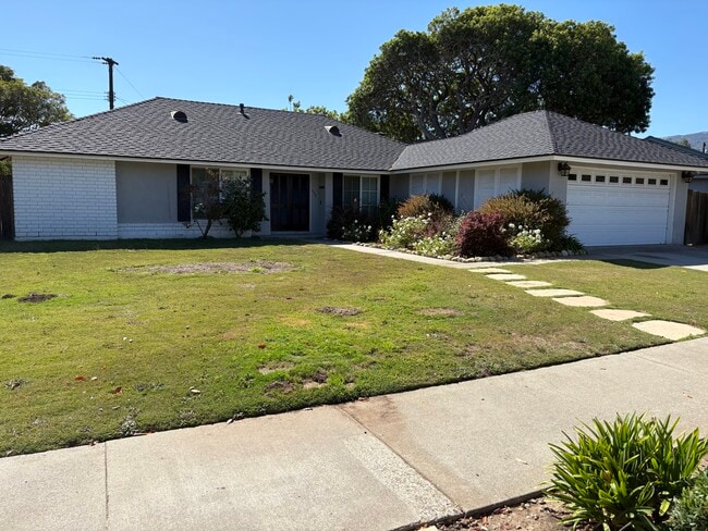 Building Photo - 359 Sylvan Dr