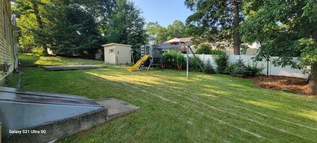 Building Photo - Single-Family Home in South Nashua