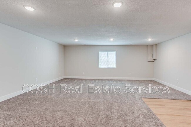 Building Photo - 3554 N Tyler Ct