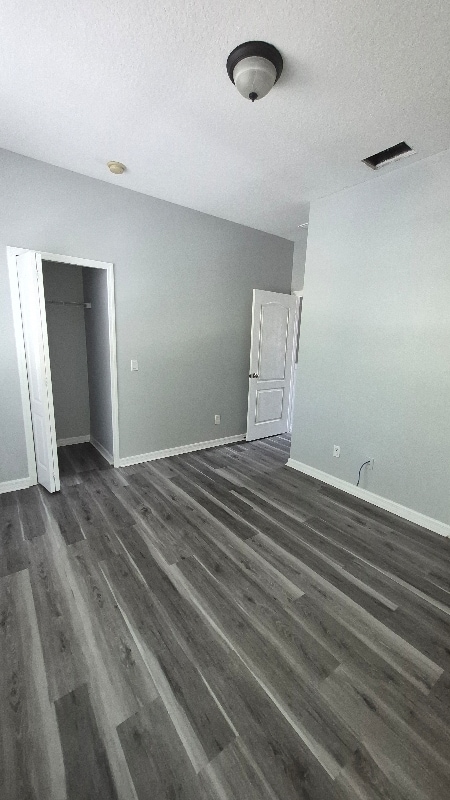 Building Photo - 10450 Manderley Way