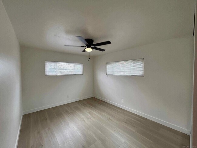 Building Photo - 4746 Marlborough Dr