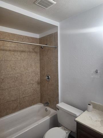 Building Photo - 426 Cambria Dr