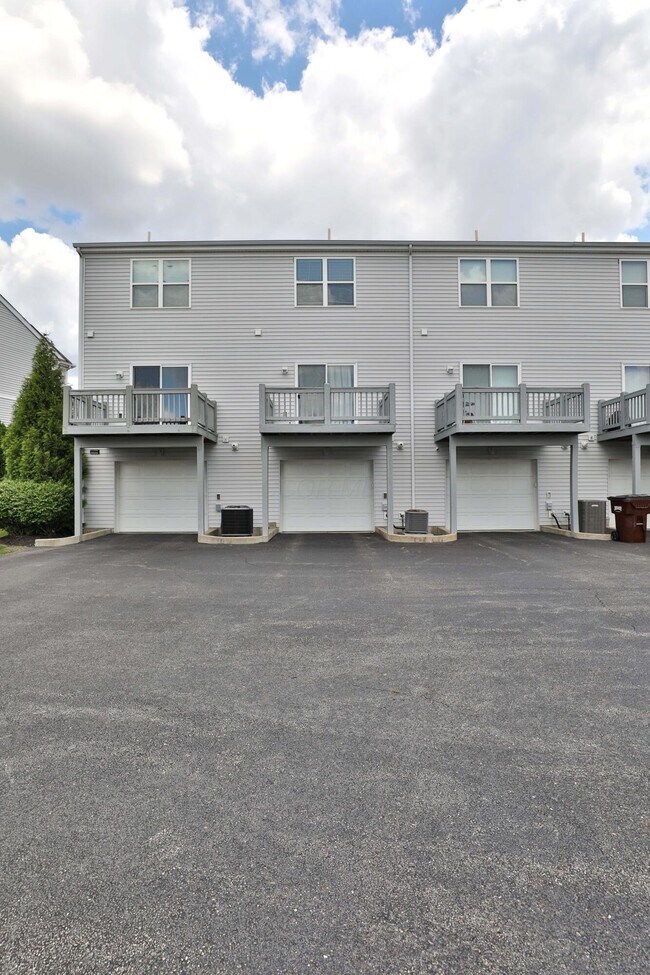 Building Photo - 1413 Bloomington Blvd