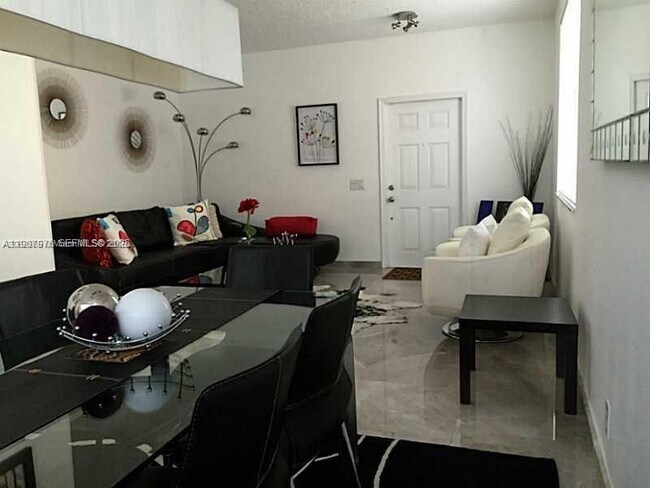 Building Photo - 1654 Salerno Cir