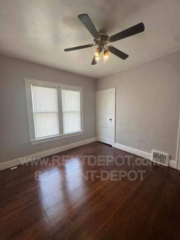 Building Photo - 621 Covert Ave