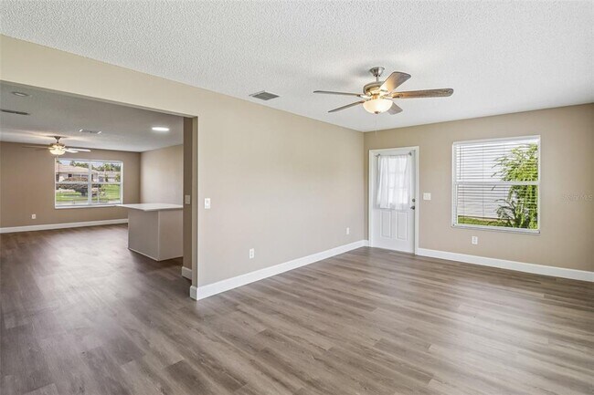 Building Photo - 2609 Privada Dr