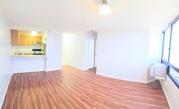 Building Photo - Royal Capitol Place Kakaako 1 Bedroom 1 Ba...