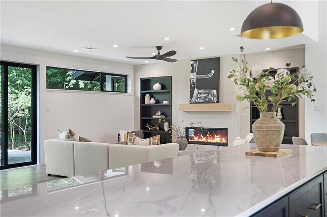 Building Photo - 5510 Harvest Oak Landing Dr