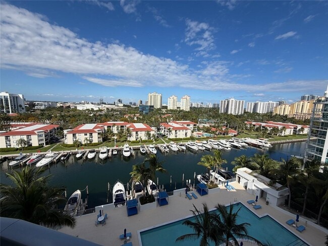 Building Photo - 3029 NE 188th St