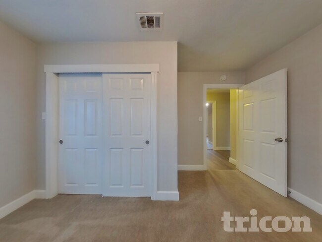 Building Photo - 904 Bidwell St