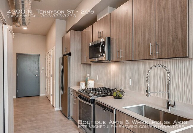 Building Photo - Boutique Apartments
