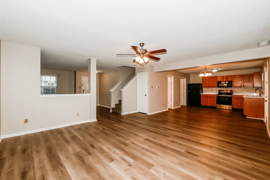 Building Photo - 2308 Harvest Moon Dr