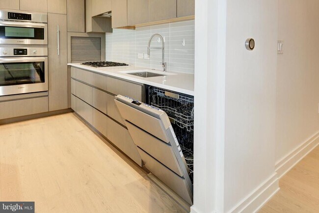 Building Photo - 2501 M St NW