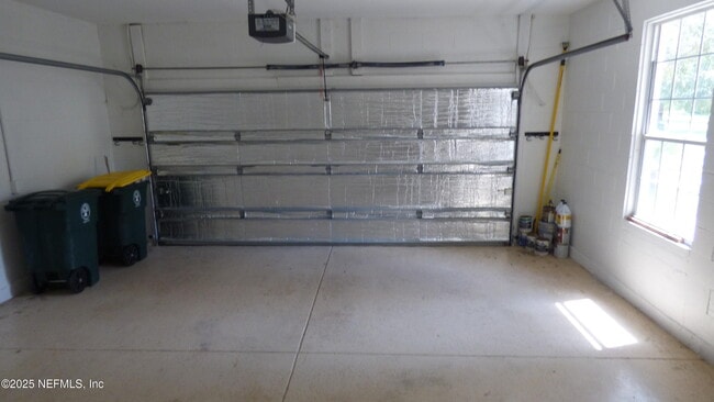 Building Photo - 3854 Silverpoint Ln