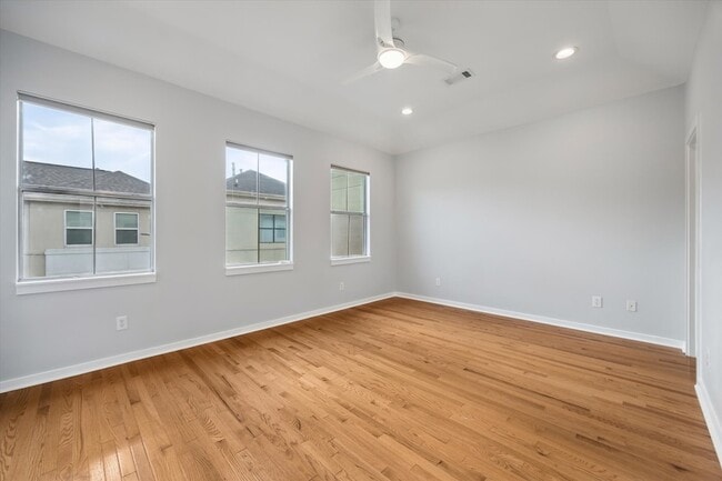Building Photo - 4333 O'Reilly